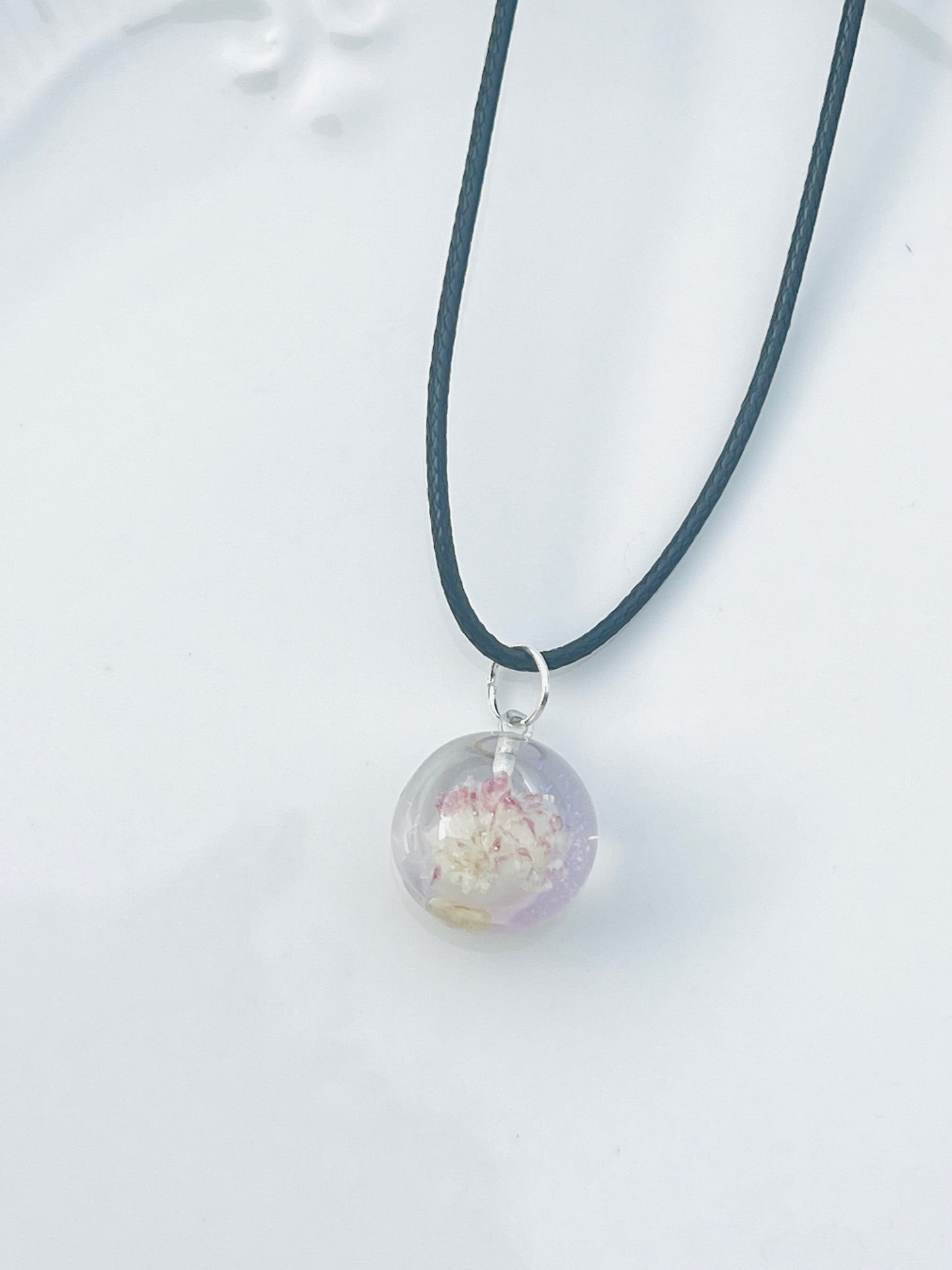 Dry flower in the pink world necklaces