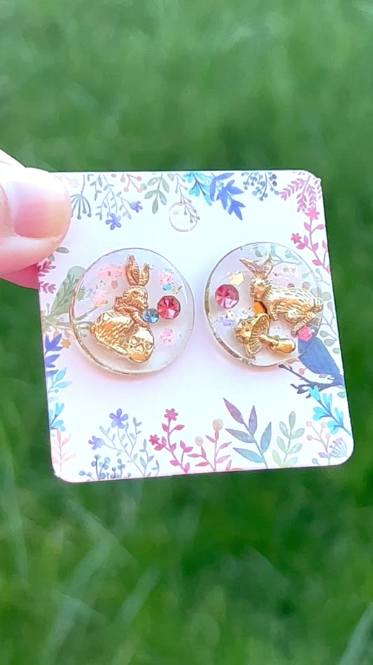 Bunny rabbit in the heart earrings