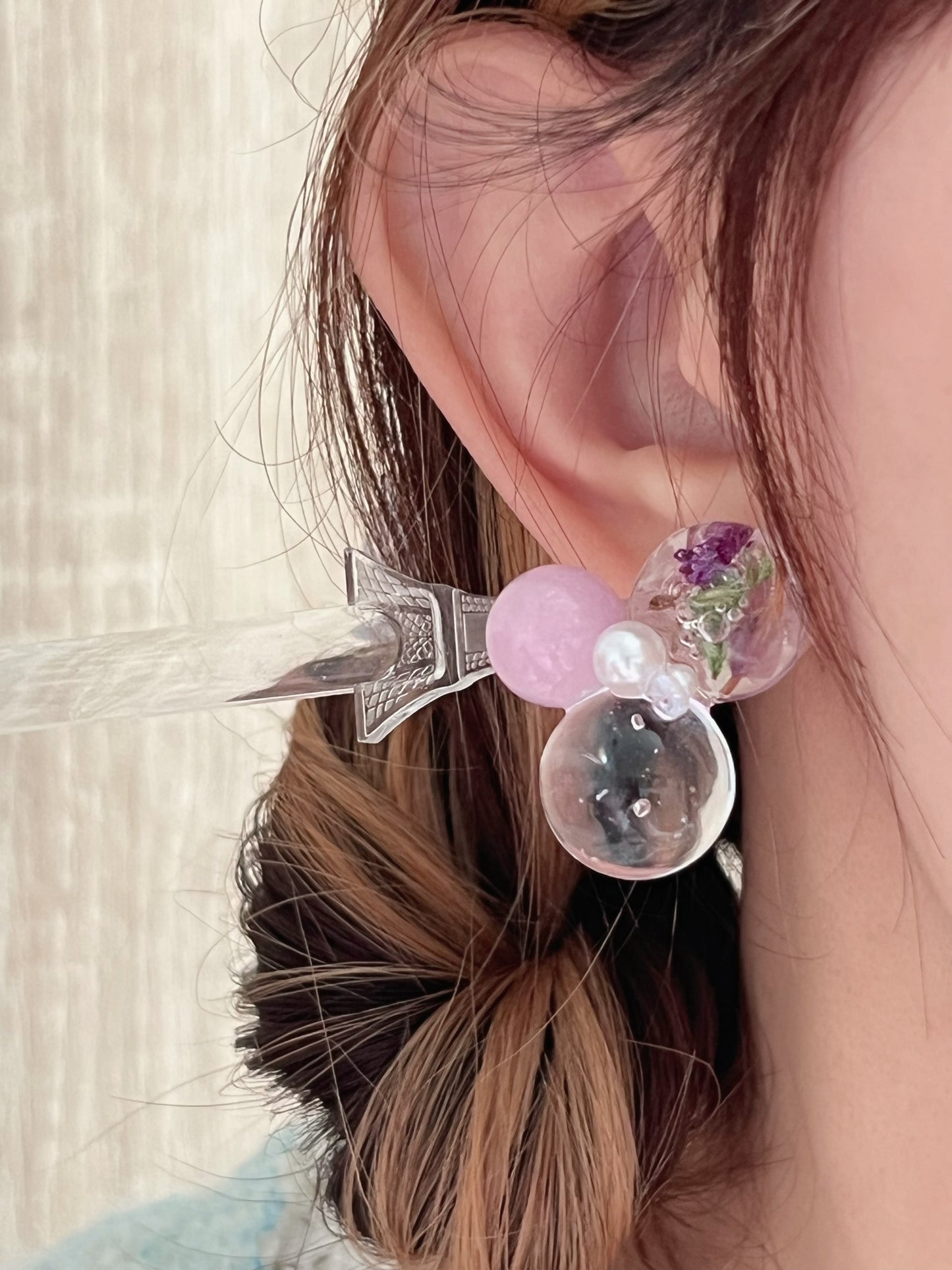 Sphere and flower earrings