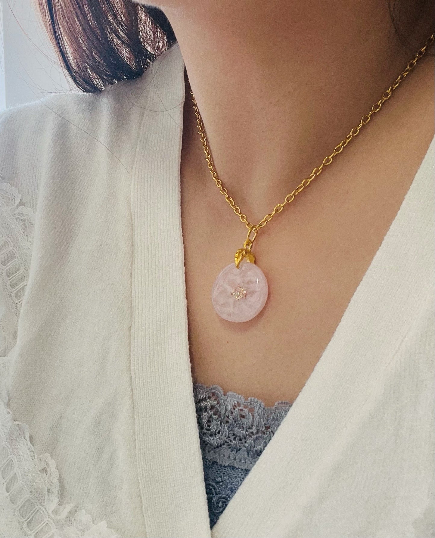 Pinky clear necklaces 粉系透亮項鍊