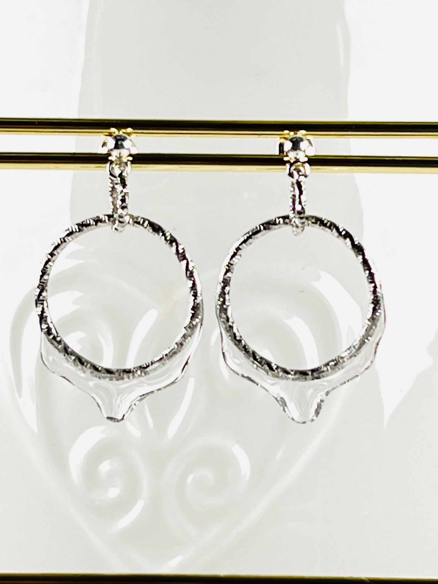 Be water- circle earrings B