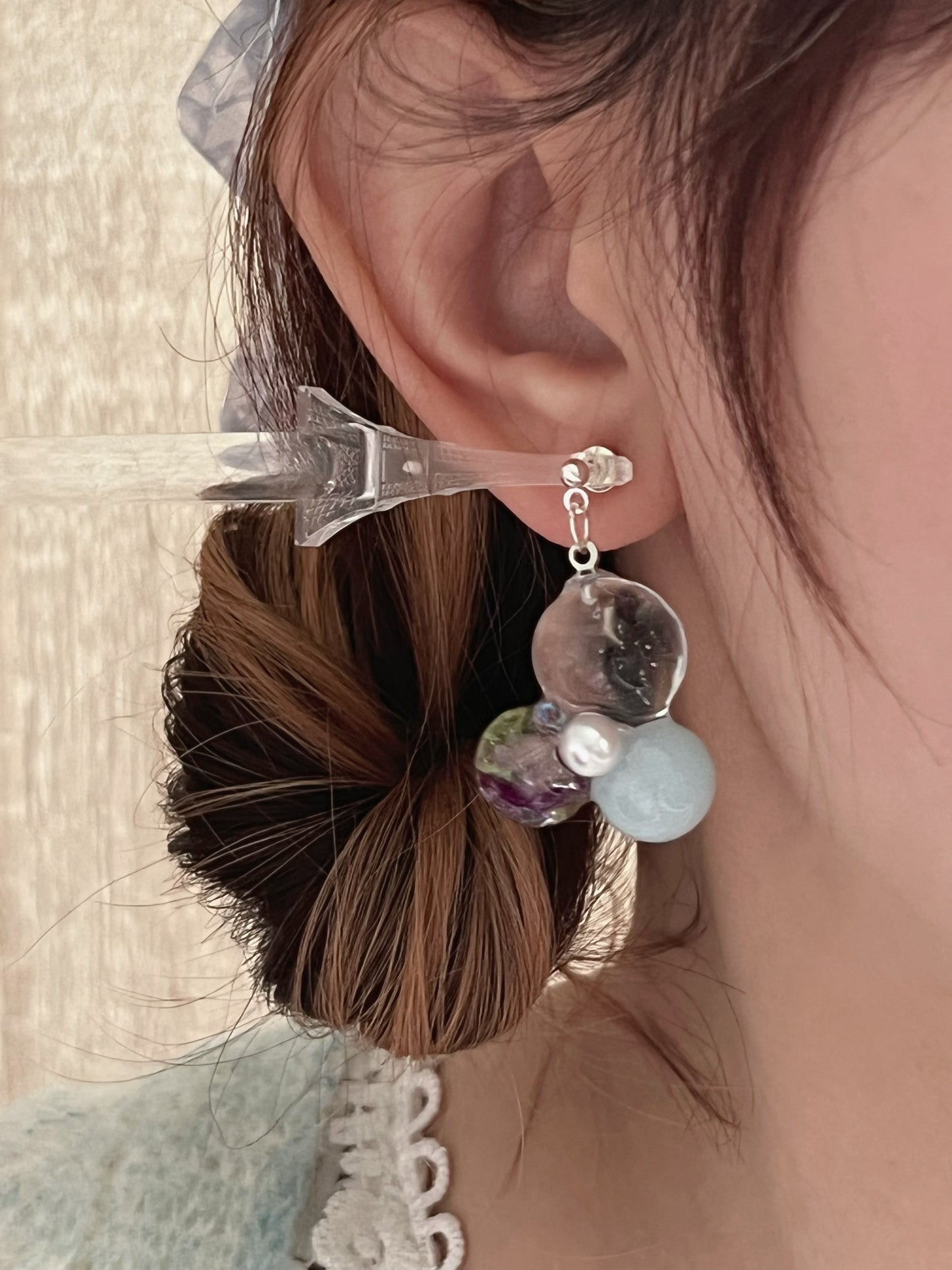 Sphere and flower earrings