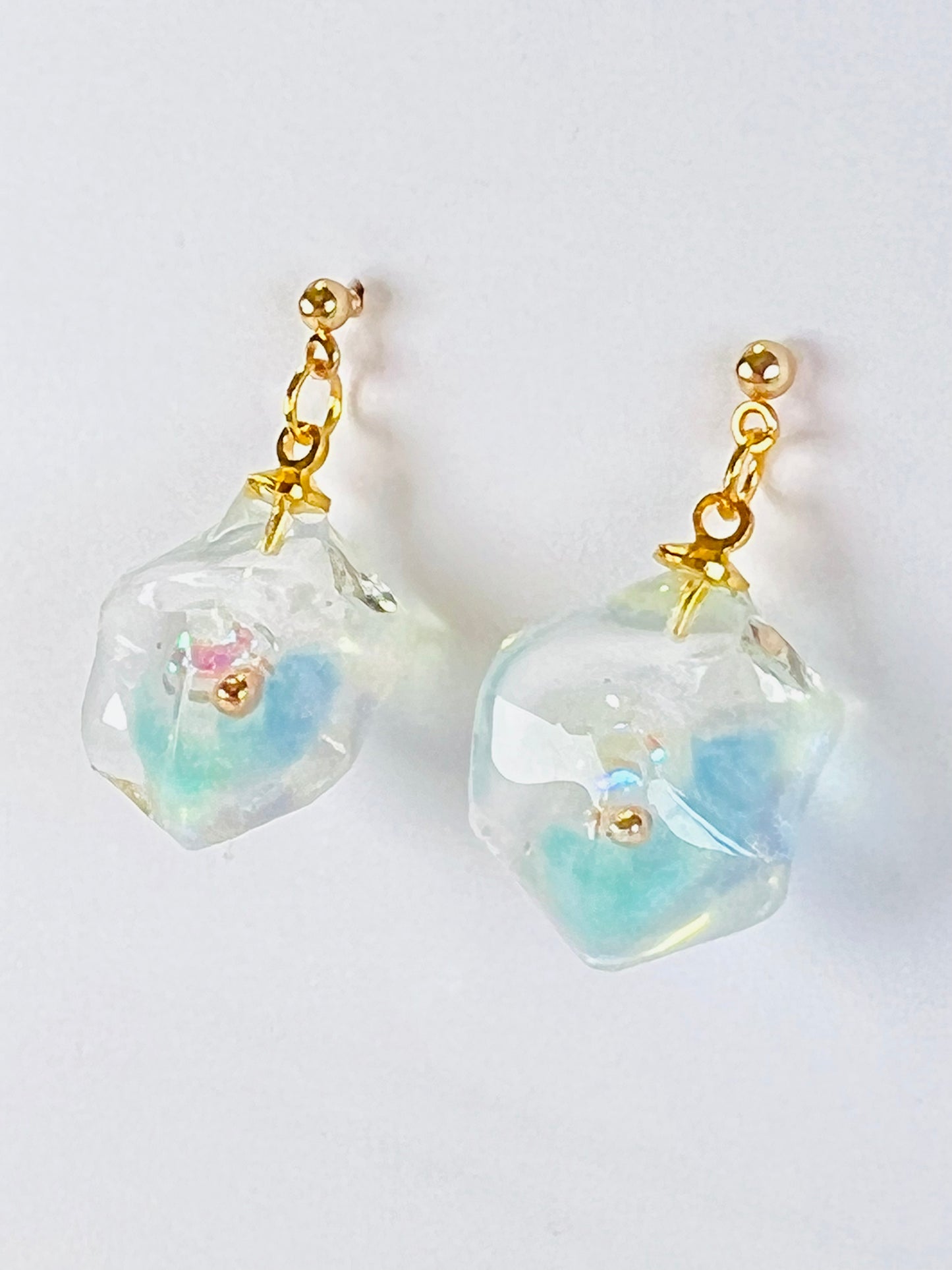 Crystal stone earrings 晶石造型耳環