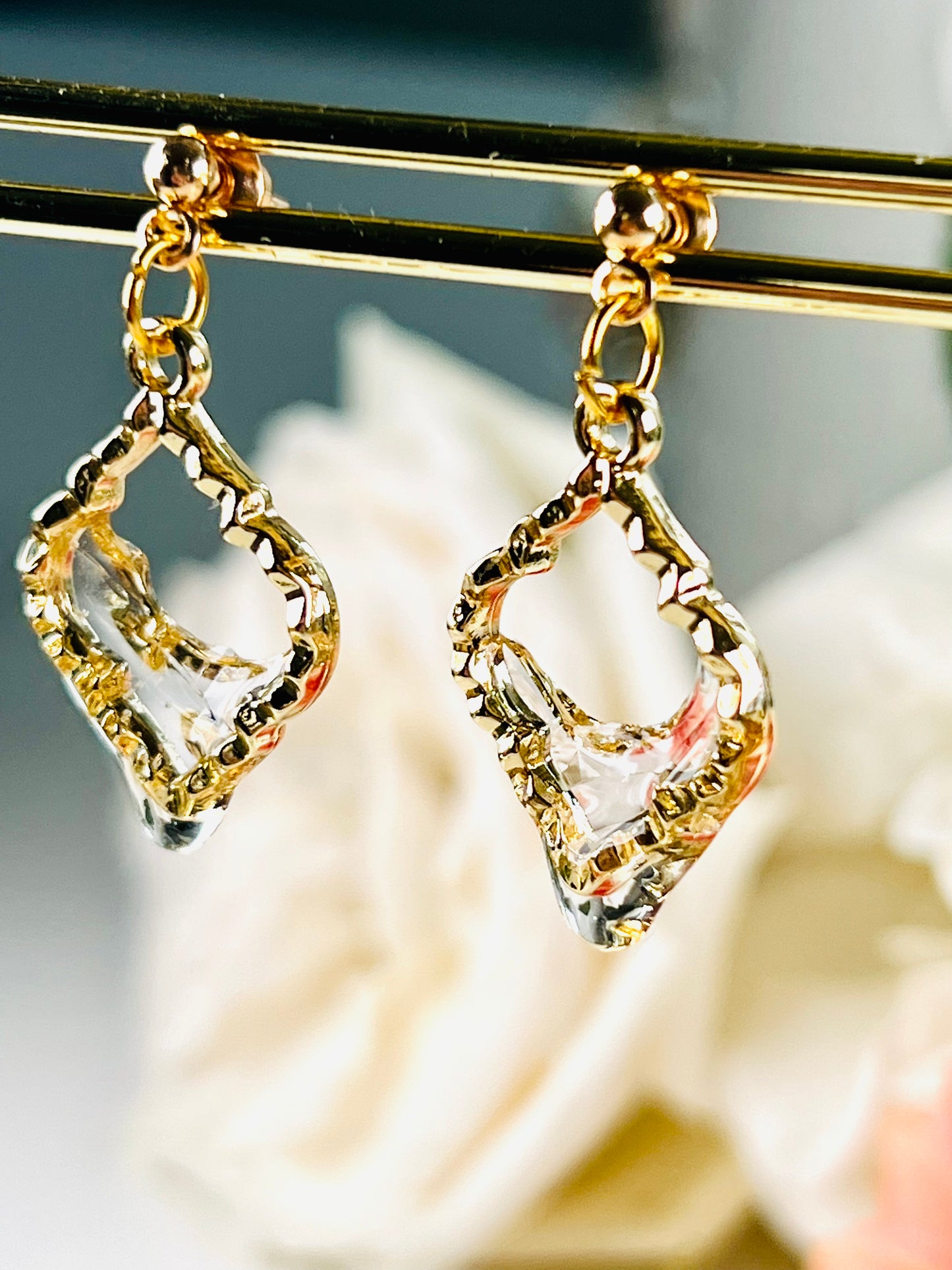 Be water- Golden diamond earrings