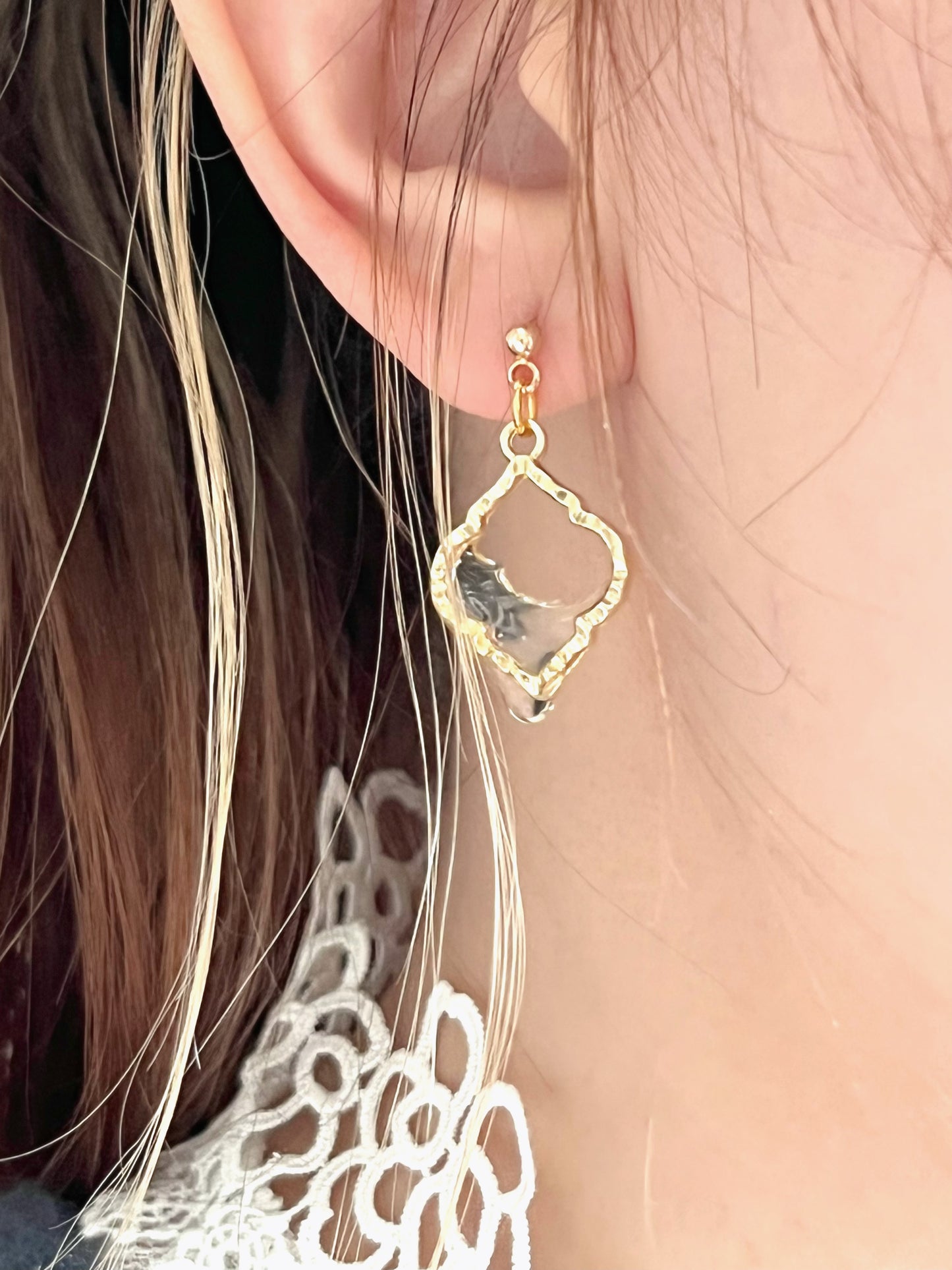 Be water- Golden diamond earrings