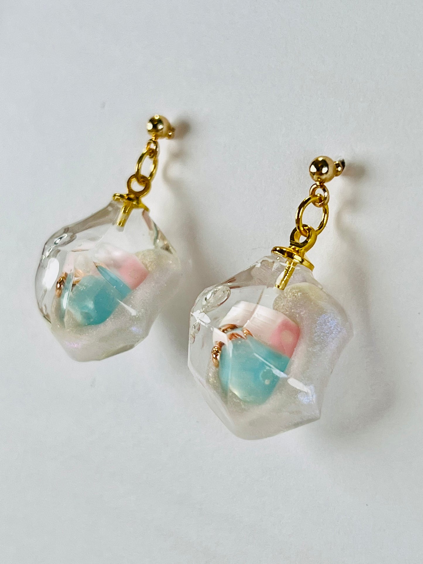 Crystal stone earrings 晶石造型耳環