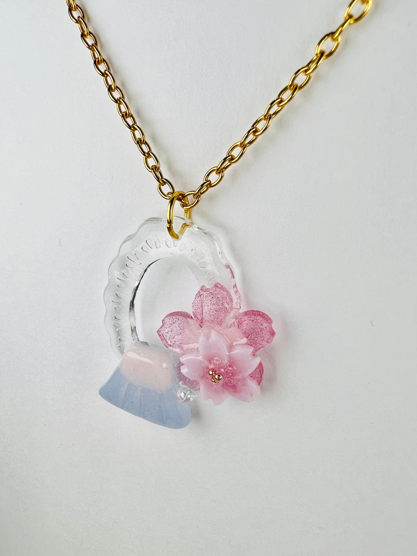 Sakura & Fuji in oval painting necklaces 日系富士櫻造型項鍊