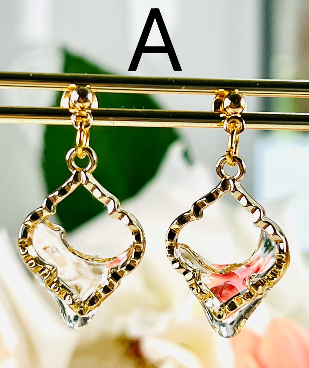 Be water- Golden diamond earrings